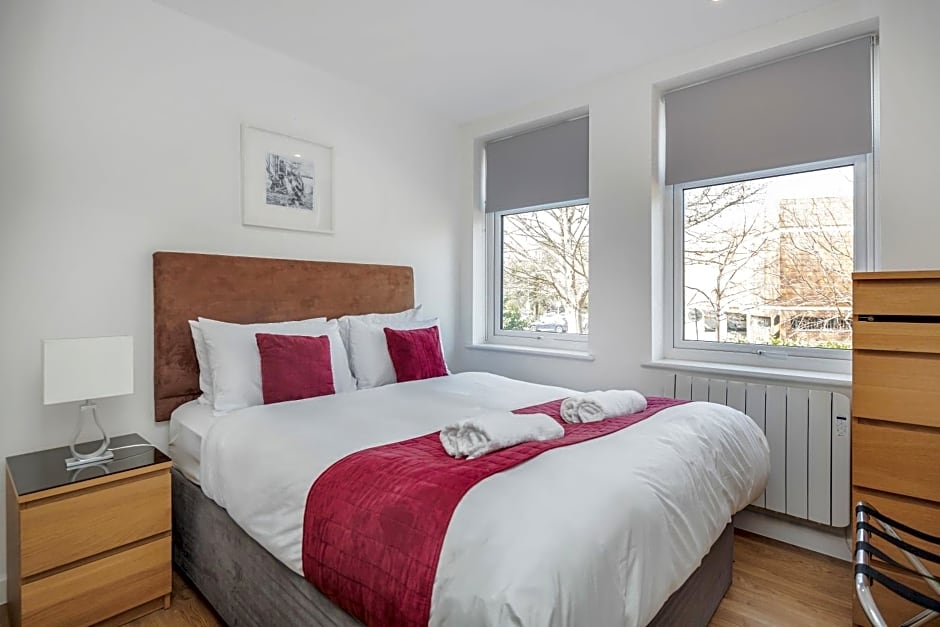 Roomspace Serviced Apartments - Swan House
