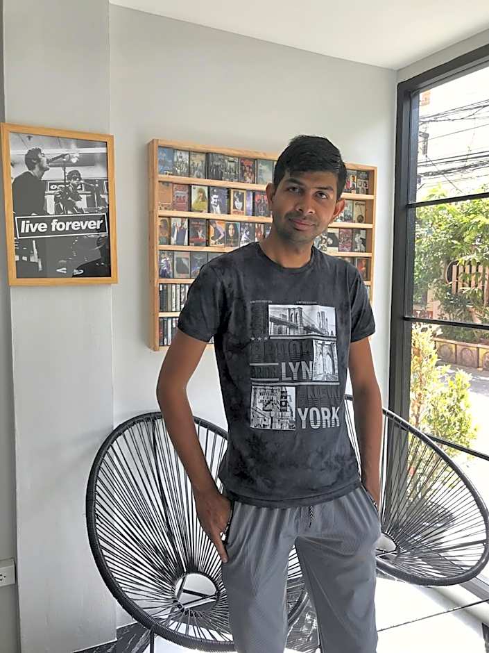 9TY hotel (ninety hotel)