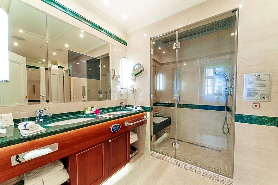 Carlsbad Plaza Medical Spa & Wellness hotel
