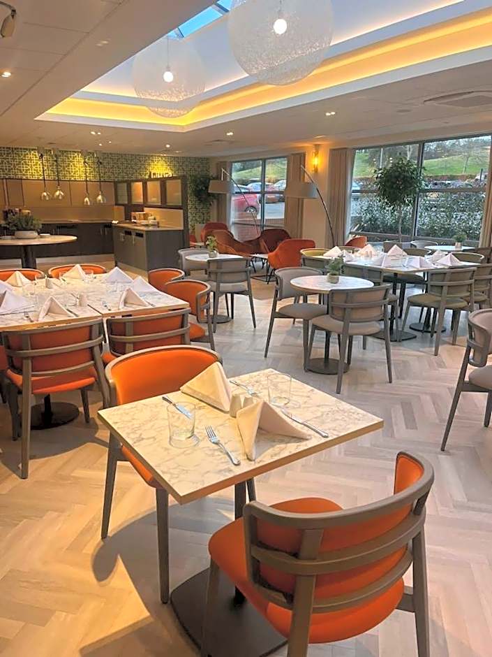 The Warwickshire Hotel and Country Club