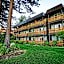 Hotel Azure