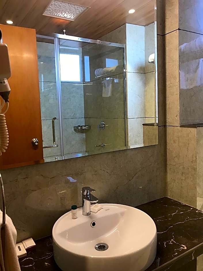 Howard Johnson by Wyndham Udaipur Roop Nagar