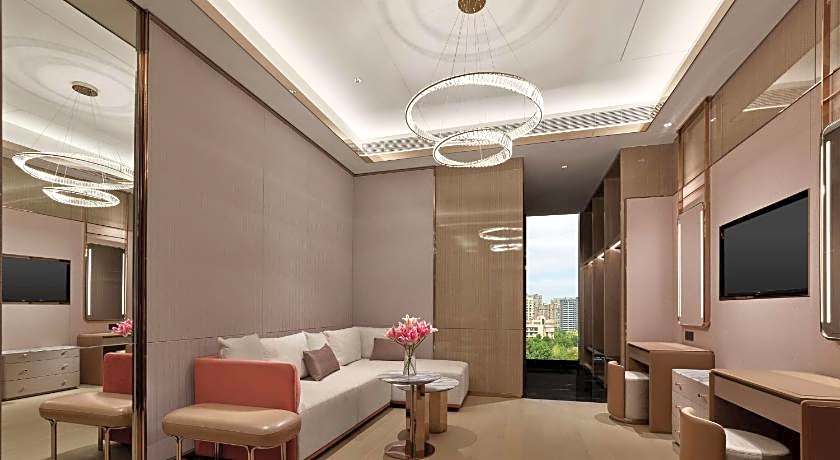 DoubleTree by Hilton Cangnan