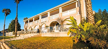 Russells on the Port