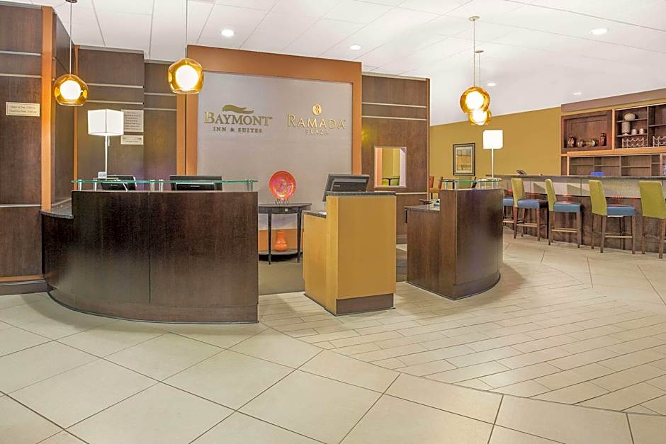 Ramada Plaza by Wyndham Fayetteville Fort Bragg 