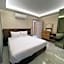 Le Luxe Suites Hotel