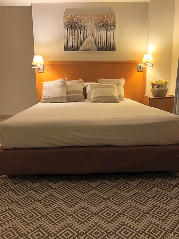 Philippos Studios & Apartments