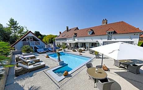 Villa de la Croix - Maison d'hôtes à 4 minutes de l'A26 avec parking
