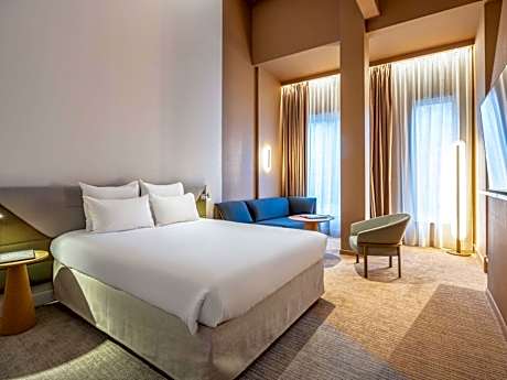 Deluxe Room with Double Bed and Bunk Beds