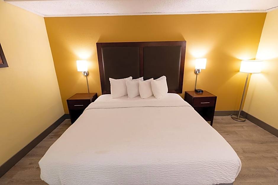 Kings House Motor Hotel, a Dazzler Select by Wyndham