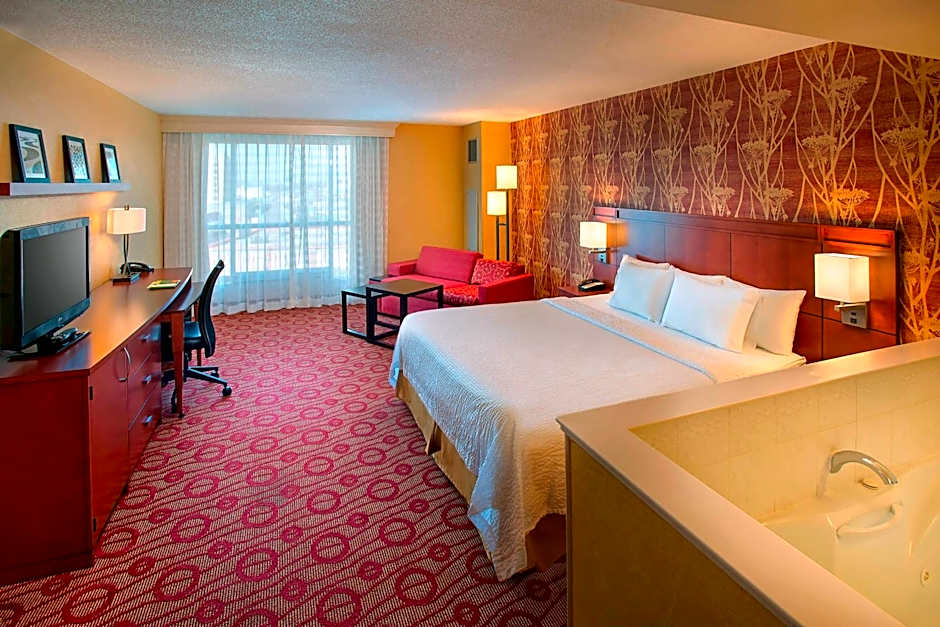 Courtyard by Marriott Niagara Falls