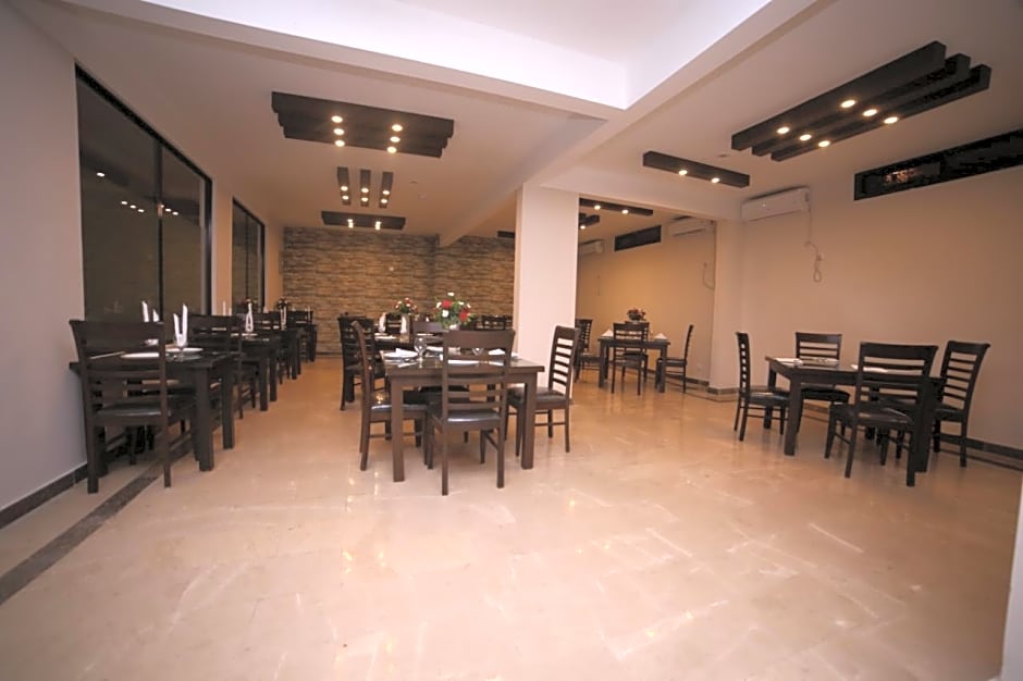 Zifan Hotel & Suites