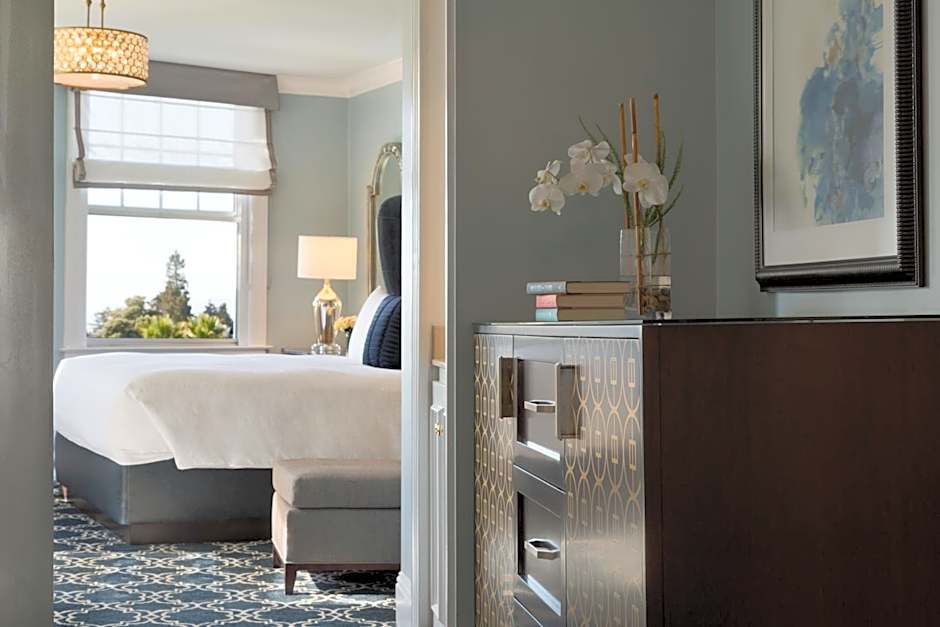 Claremont Resort & Club