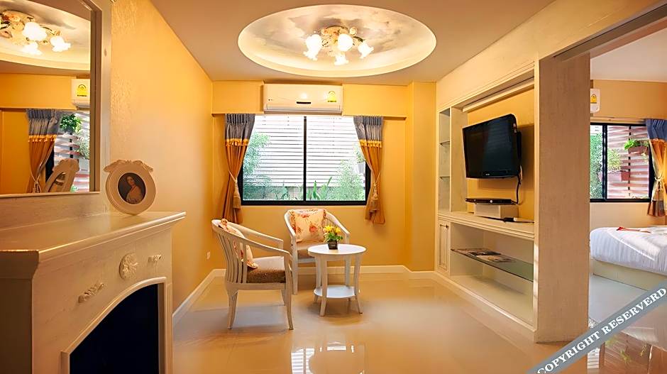 Ayara Grand Palace Hotel