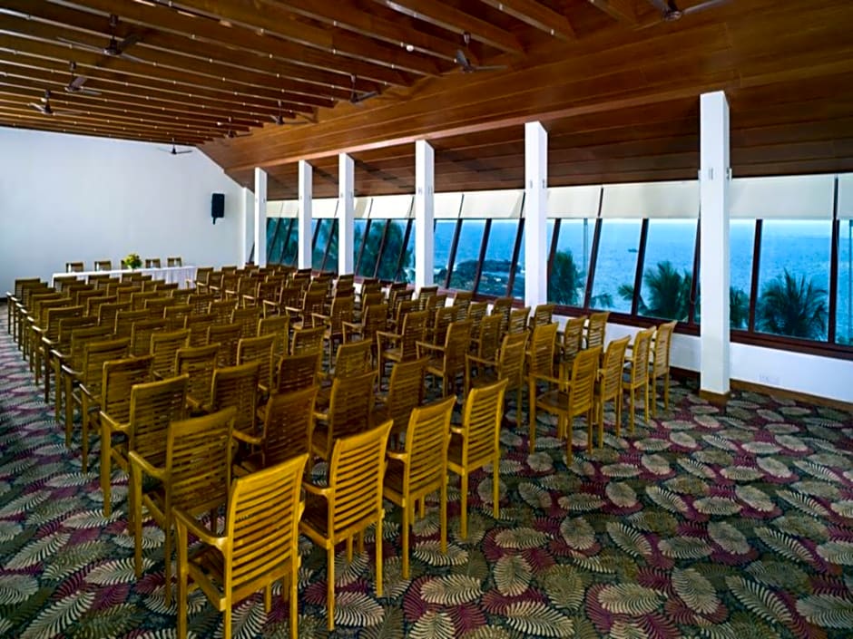 Gokulam Grand Turtle on the Beach Resort and Spa