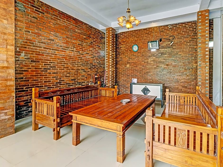 OYO 3355 Homestay Syariah Asyuban