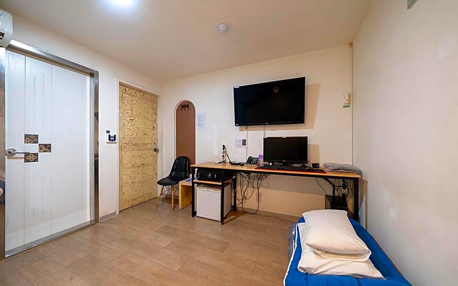 Goyang Hwajeong VOLE Hotel