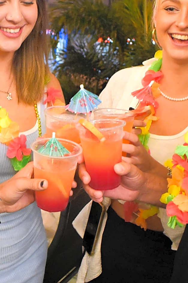 Tequila Sunrise Hostel Surfers Paradise