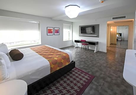 Queen Room - Disability Access
