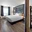 Super 8 by Wyndham Quebec City