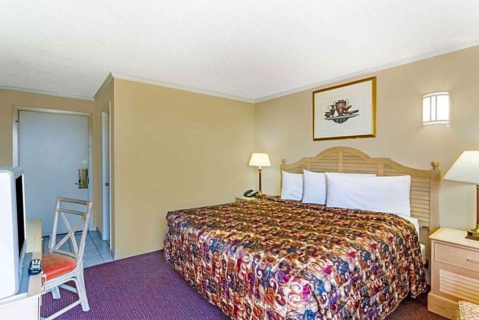 Days Inn by Wyndham Slidell