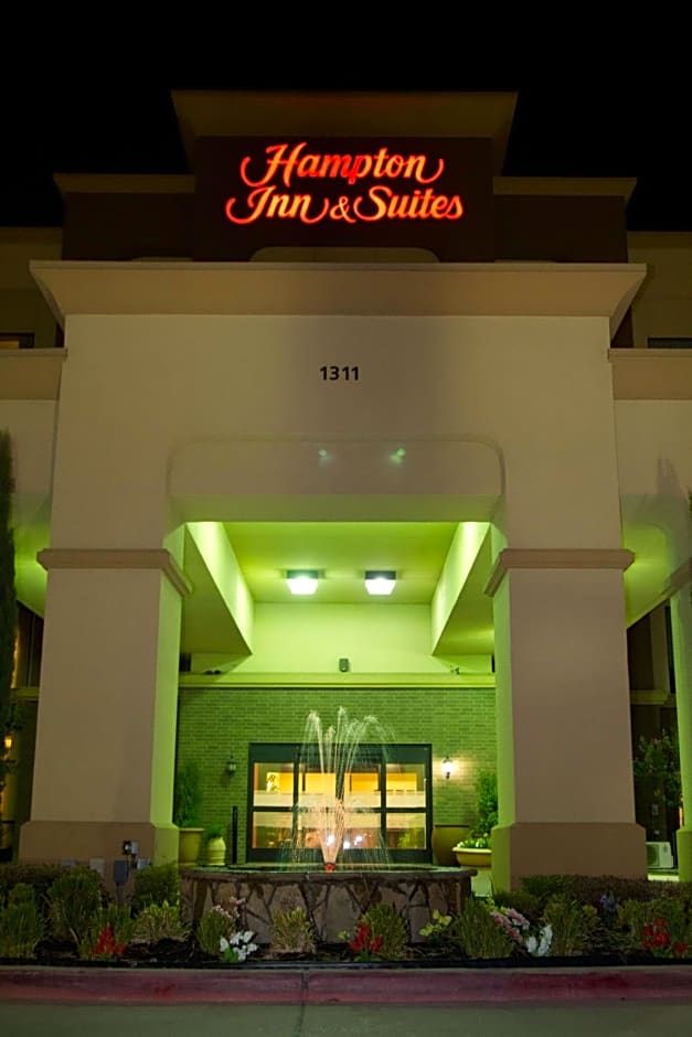 Hampton Inn By Hilton & Suites Dallas-Desoto