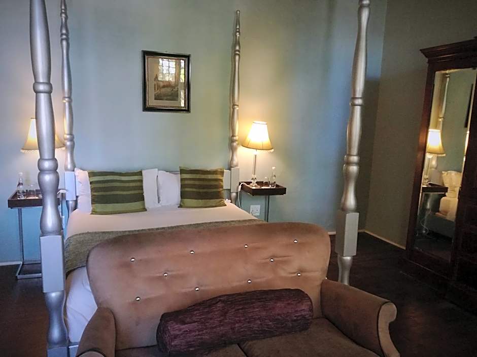 Photo 1 of 7 of Luxury