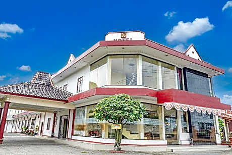 Collection O Kauman Near Stasiun Pekalongan Formerly Hotel Dian Chandar