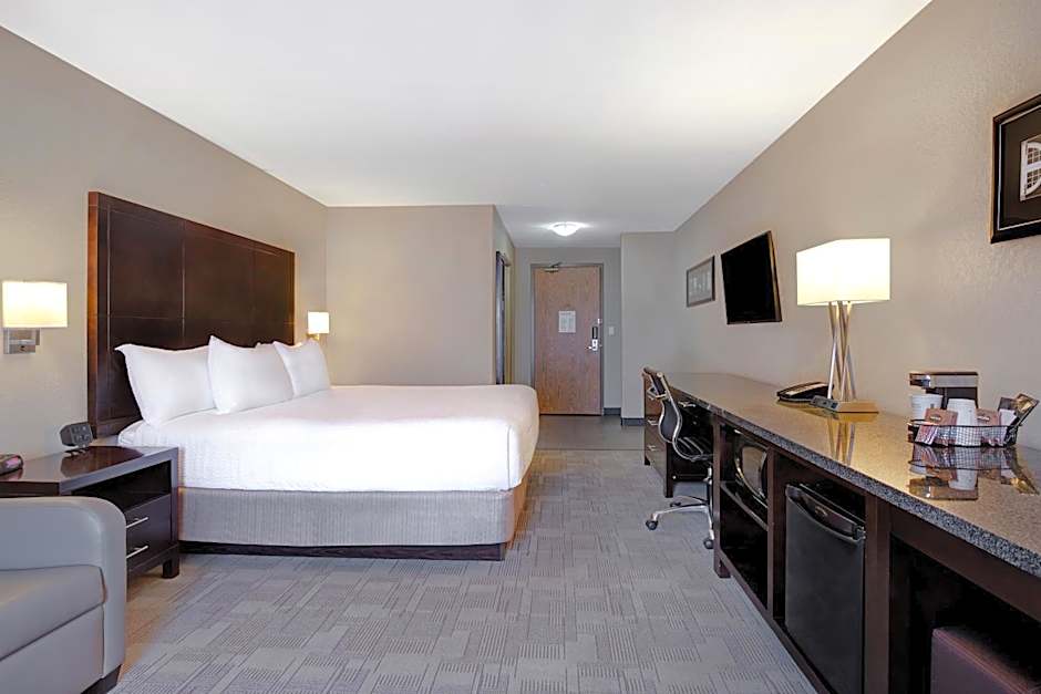 Days Inn by Wyndham Medicine Hat