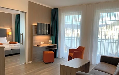 Suite with Balcony and River View