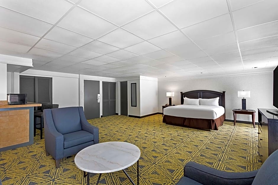 DoubleTree By Hilton Hotel Pittsburgh-Meadow Lands