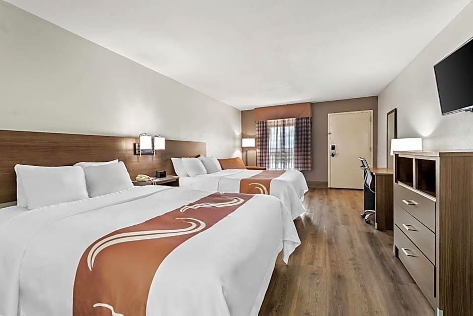 Quality Inn & Suites near Robins Air Force Base