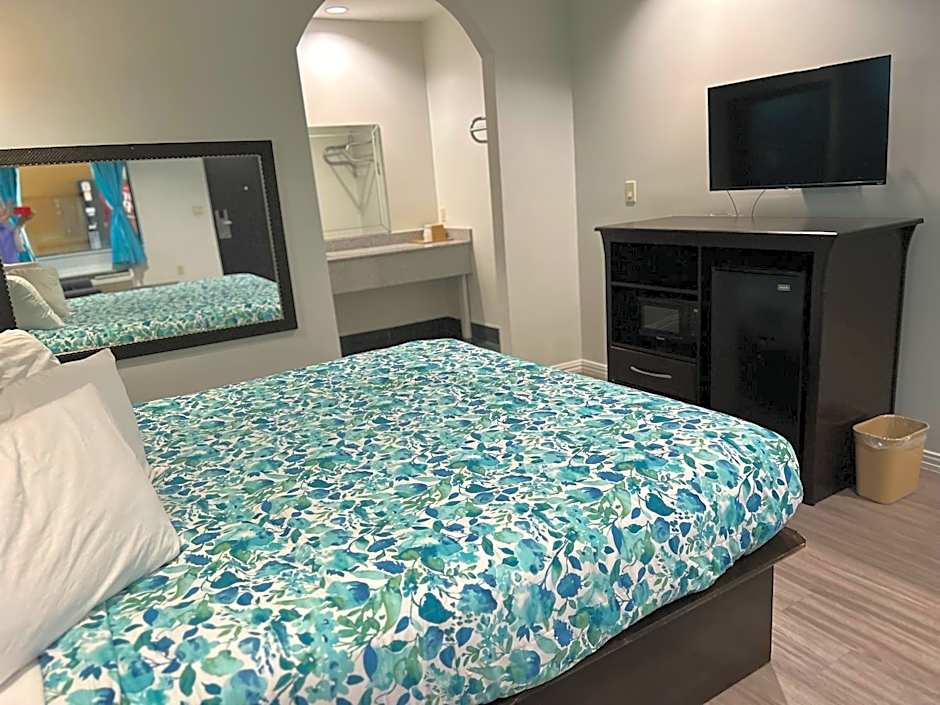 Regency Inn & Suites