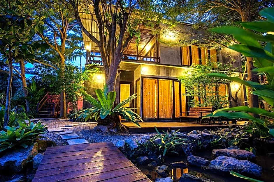 River CoCo @ Amphawa