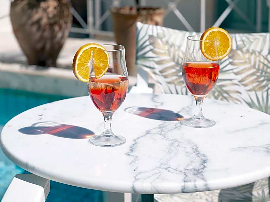 Mythos Suites Boutique Hotel