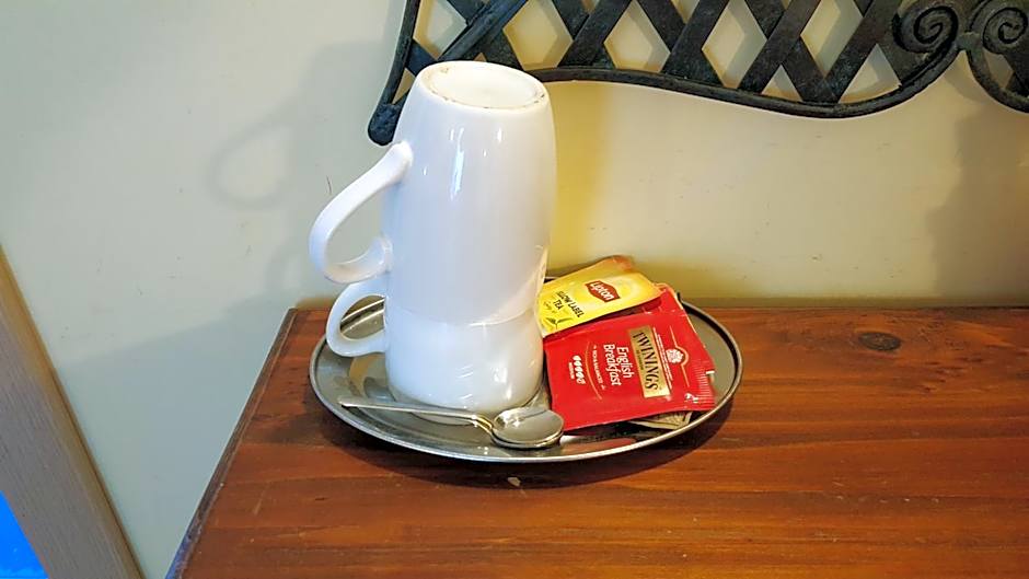 Aurelia Garden Gold B&B