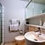 Auckland Harbour Suites