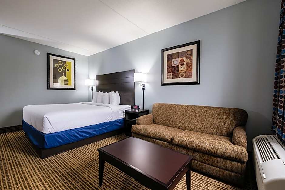 Baymont by Wyndham Louisville Airport South