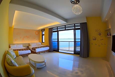 Quadruple Room with Sea View