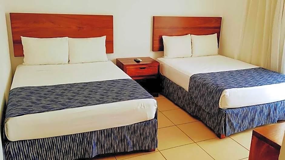 Costa Alegre Hotel & Suites