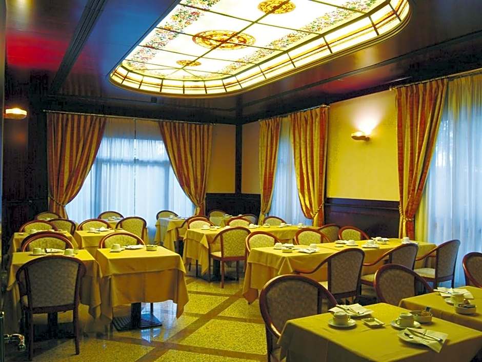 Hotel Falco D'Oro