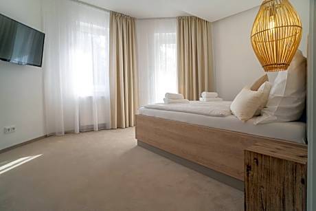 Deluxe Double or Twin Room with Balcony