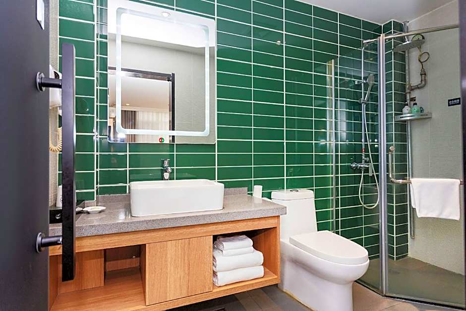 GreenTree Inn Taizhou Taidong Railway Station Business Hotel