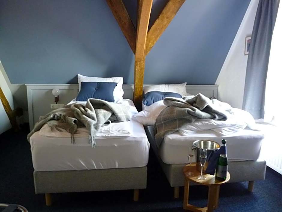 Photo 1 of 4 of Standard 2 Beds