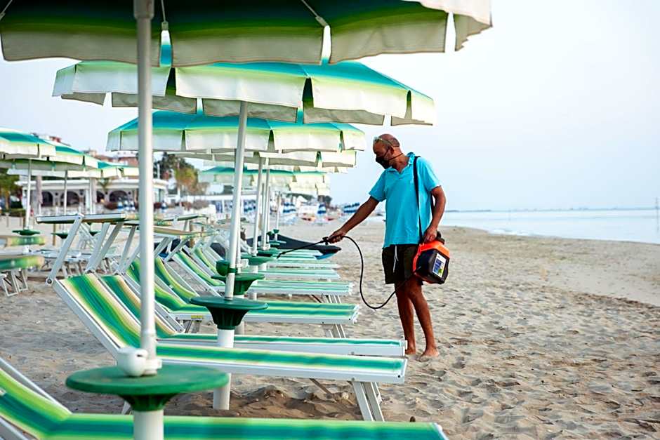 Adria Beach Hotel