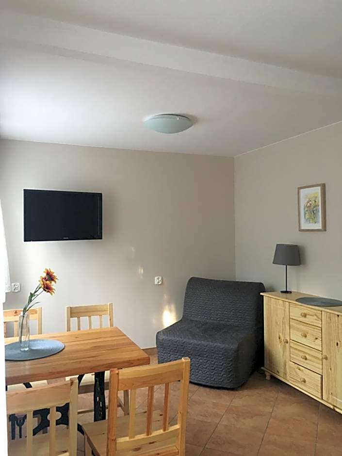 DOMKI Sosnowy Holiday Park