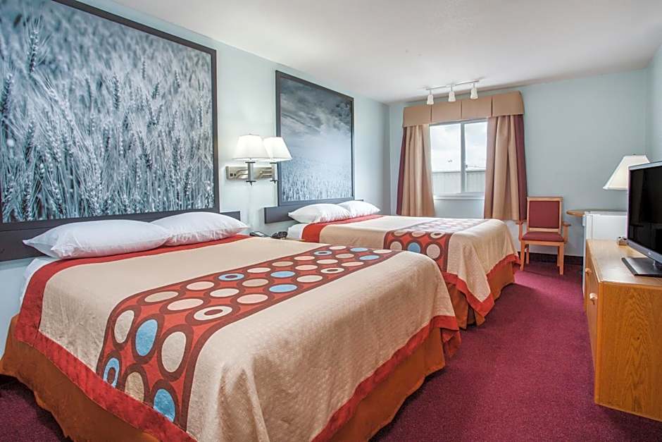 Super 8 by Wyndham Kindersley