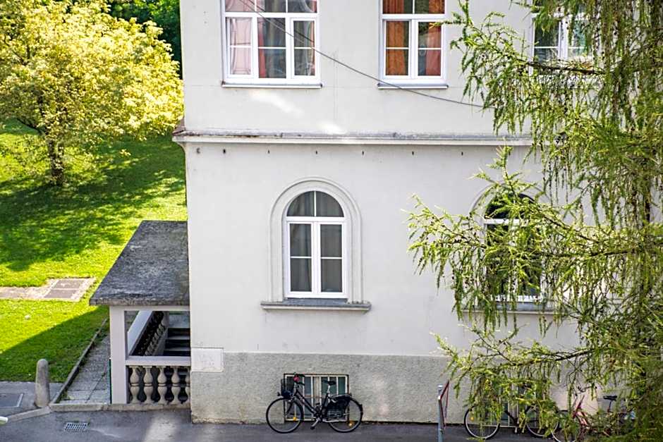 C - Punkt Hostel