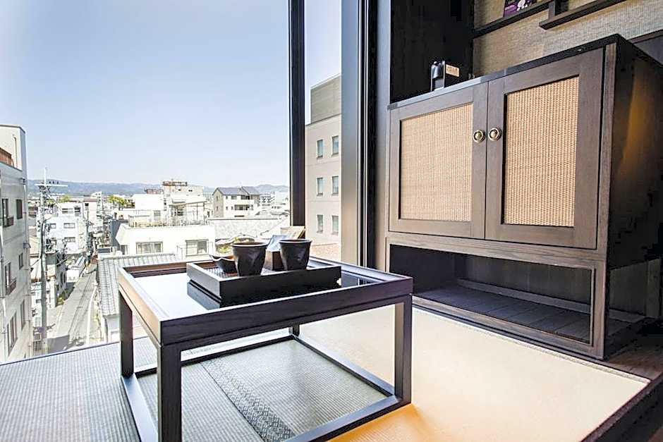 Dhawa Yura Kyoto