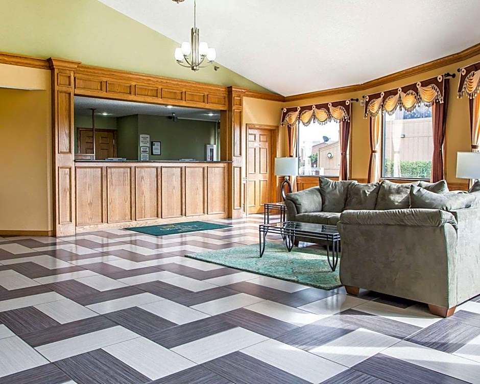 Quality Inn Morton At I-74